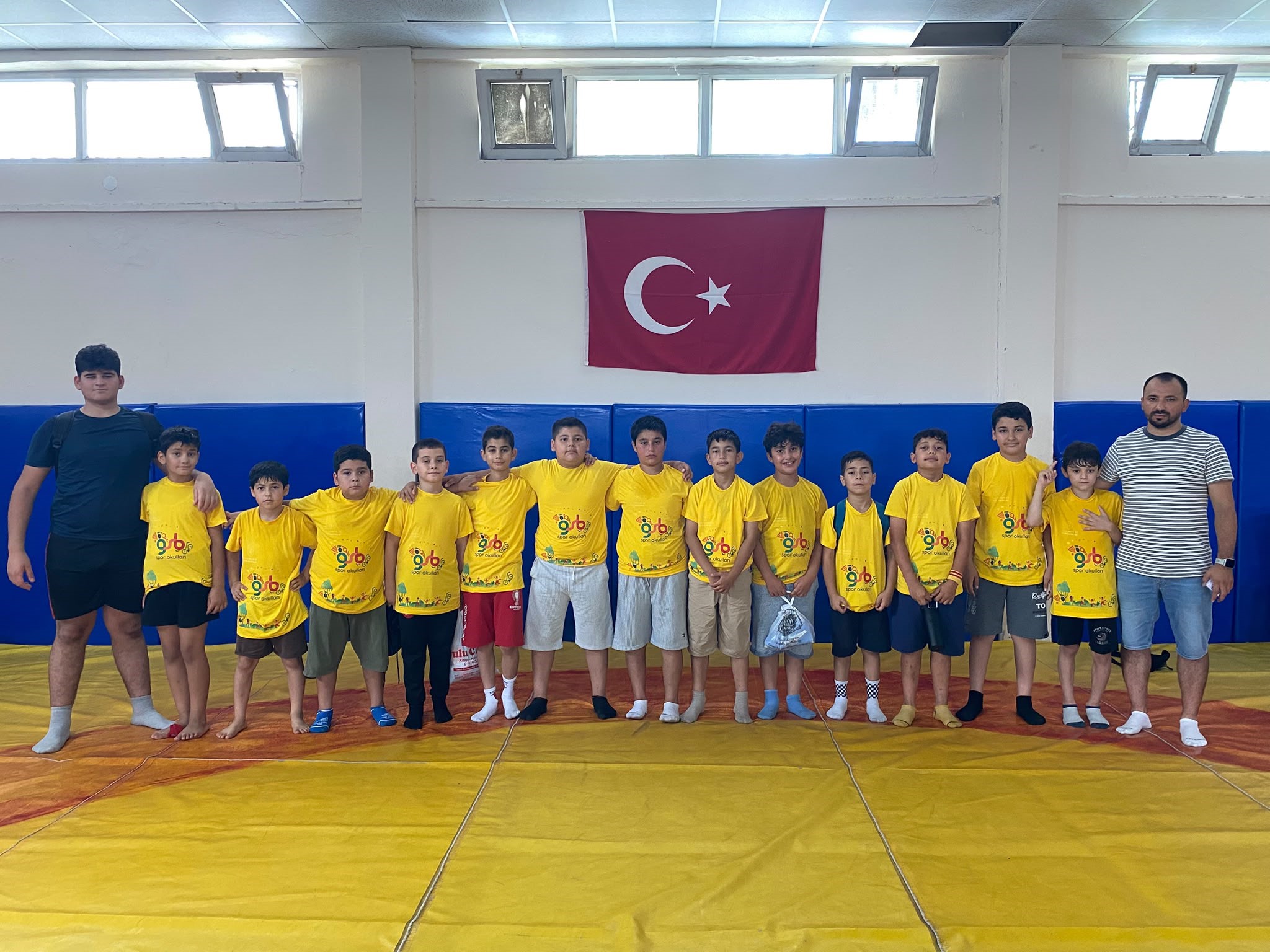 ANAMURLU GÜREŞÇİLER TÜRKİYE ŞAMPİYONASI YOLUNDA