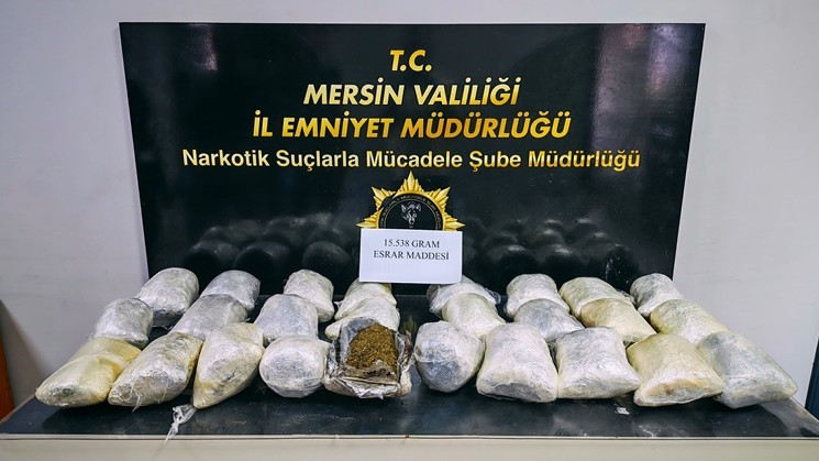MERSİN’DE UYUŞTURUCU OPERASYONU: 2 ŞÜPHELİ TUTUKLANDI