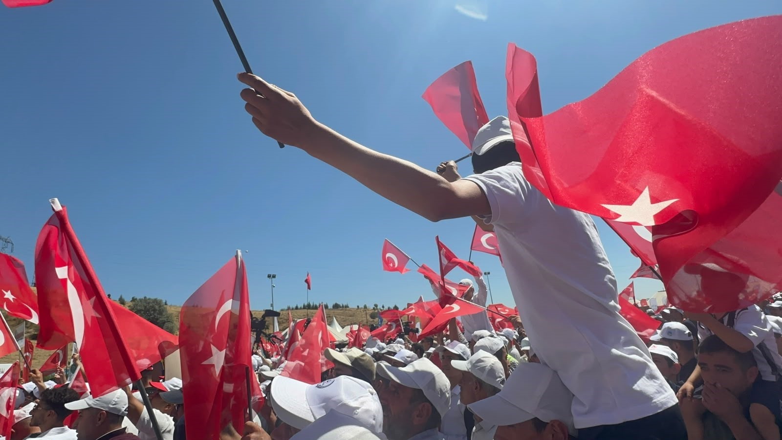 Ahlat’ta 1071 Zaferi coşkusu: Türkiye’nin dört bir yanından vatandaşlar buluştu