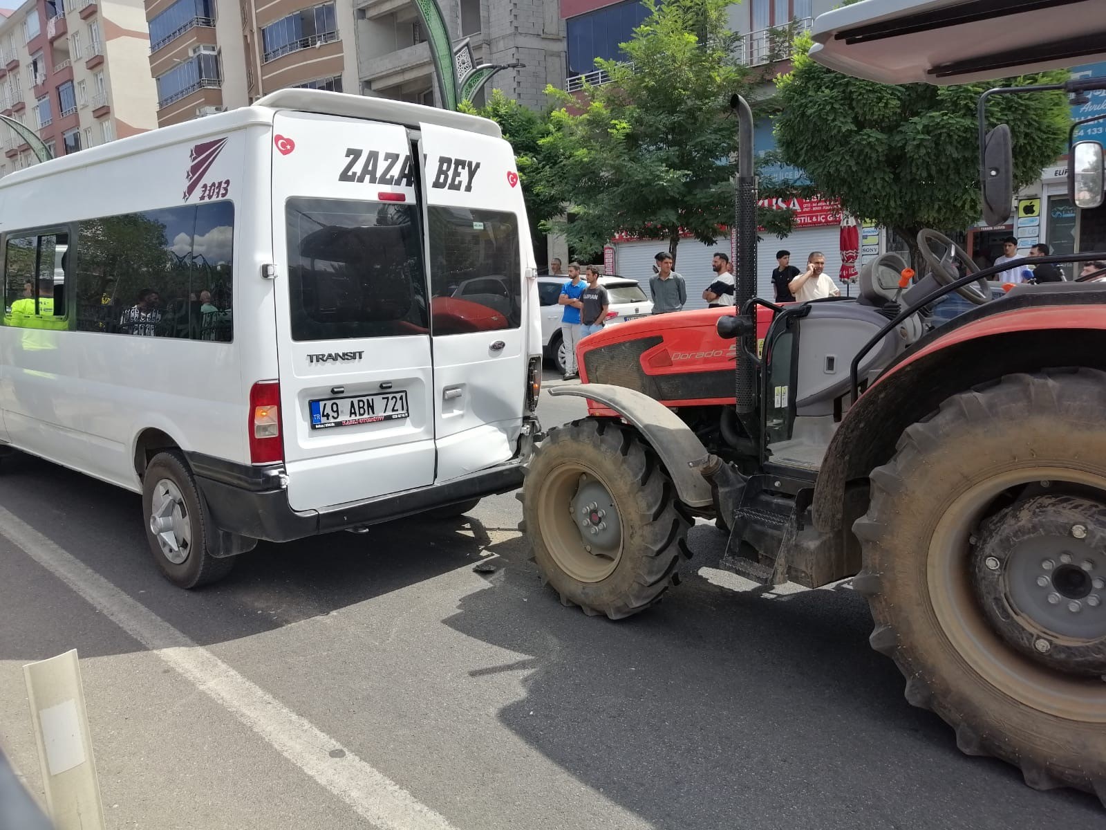 Bingöl’de Zincirleme Kaza: 4 Araç Çarpıştı