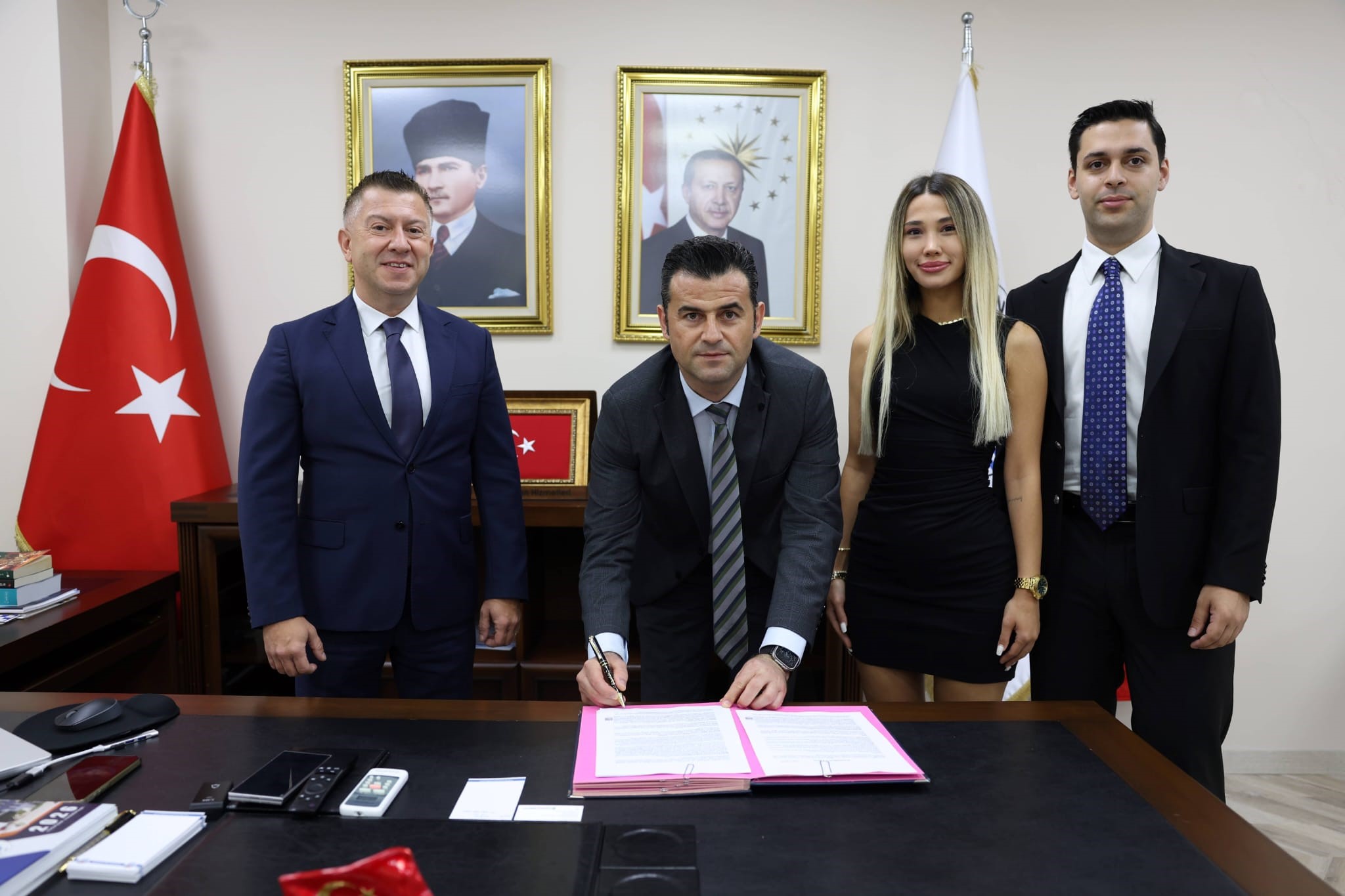 Mersin’de 650 Belediye İşçisine Kişi Başı 44 Bin 500 TL Promosyon